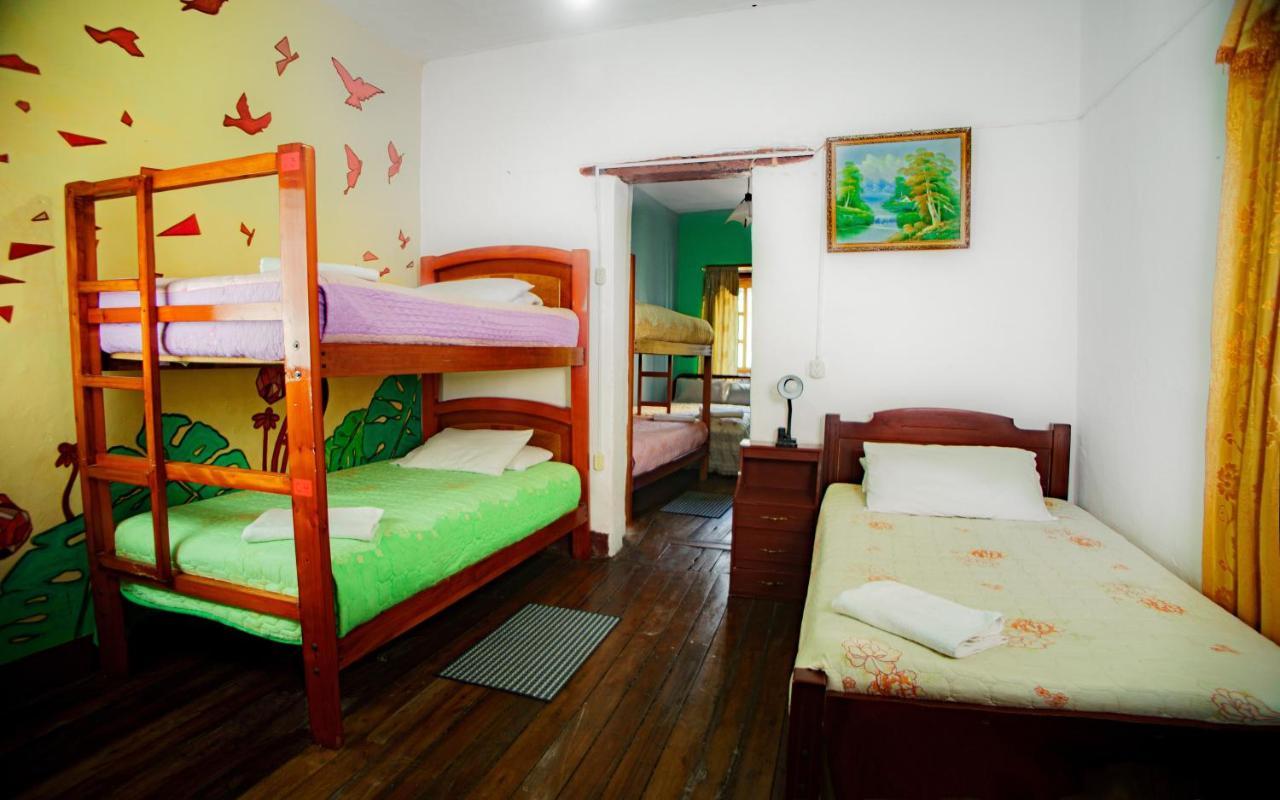 Guest house Colonial House 2*